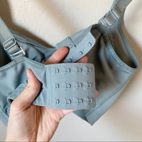 Lululemon Blue Cast Ta Ta Tamer III Sports Bra - Picture 15 of 15